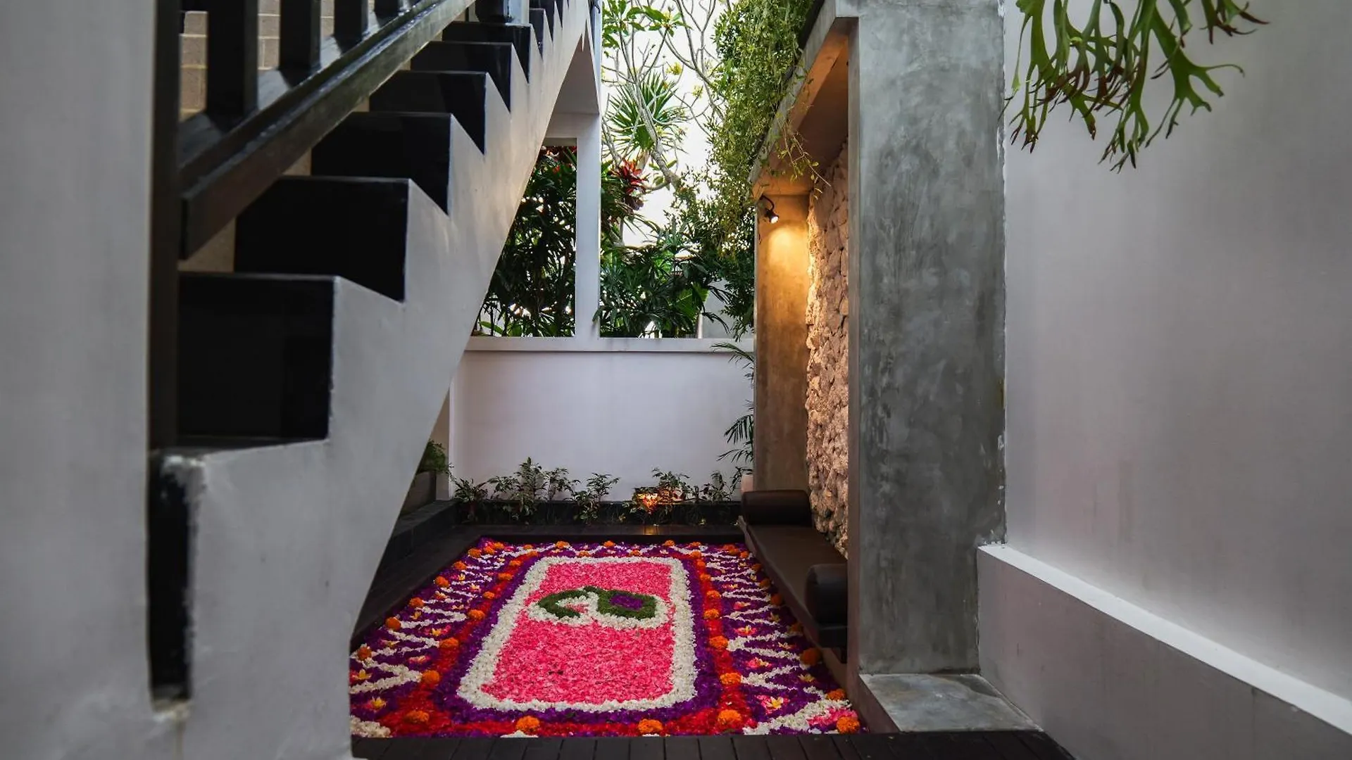 Quiet Bliss 5 Min From Ubud Indonesia